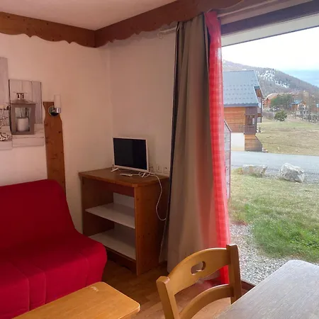 Au Rez-de-chaussee Avec Parking, Animaux Admis - Fr-1-504-581 * Le Devoluy